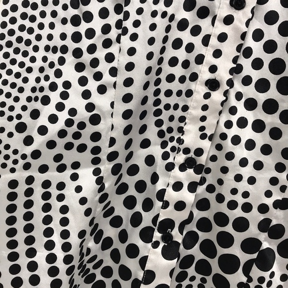 Women’s black and white polka dot swirl top size S - Picture 6 of 12